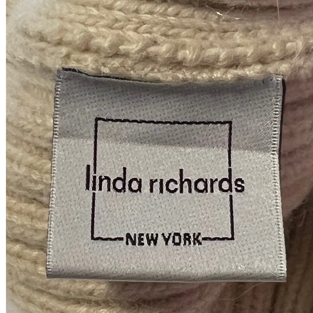 Linda Richards New York Cream Ribbed Knit Beanie Genuine Fur Pom Pom Hat